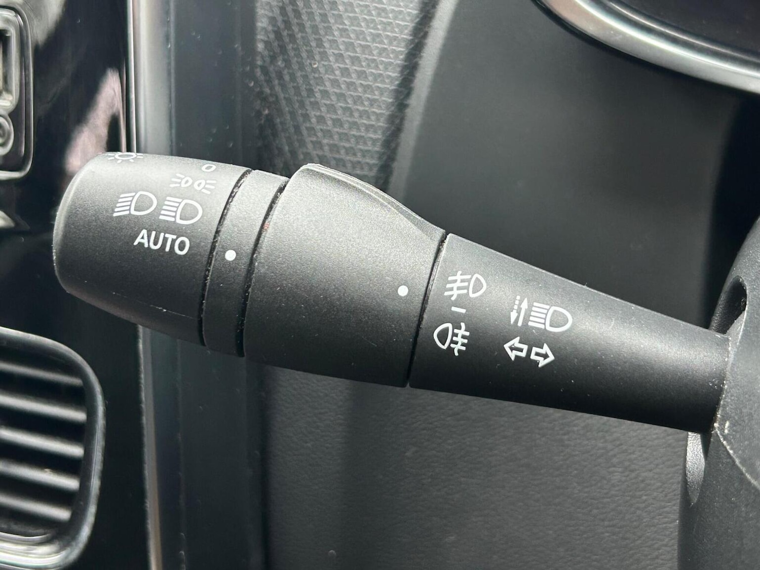 Used Renault Clio 2016 for sale - 77409539: Photo 33