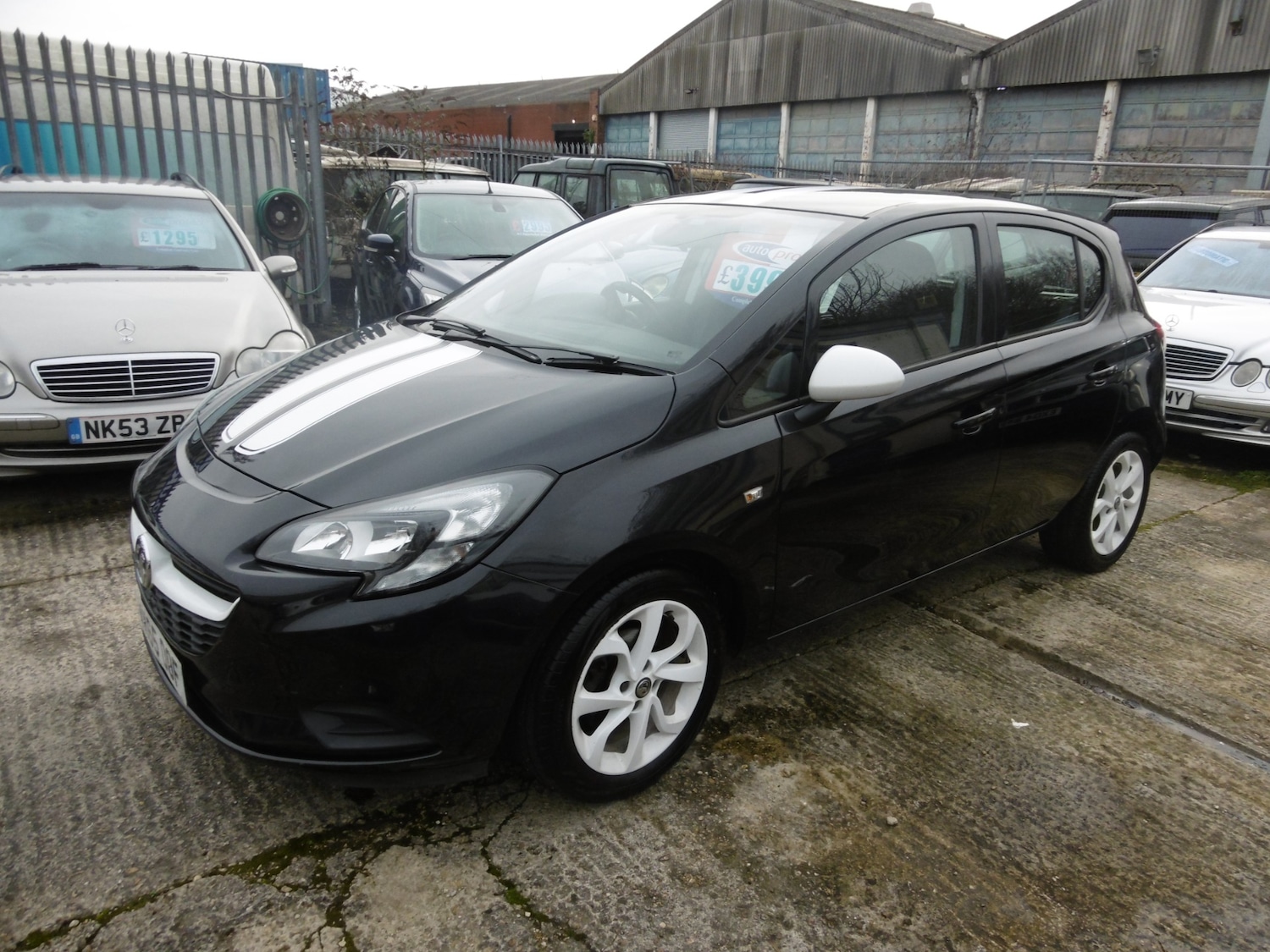 Used Vauxhall Corsa 2015 for sale - 77579622: Photo 3