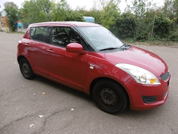 Used Suzuki Swift 2011 for sale - 75969302: Photo