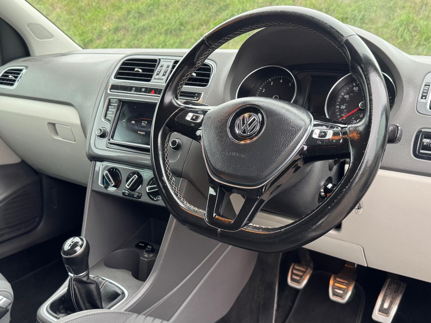 Used Volkswagen Polo 2015 for sale - 75977292: Photo 16