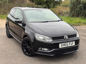 Used Volkswagen Polo 2015 for sale - 75977292: Photo