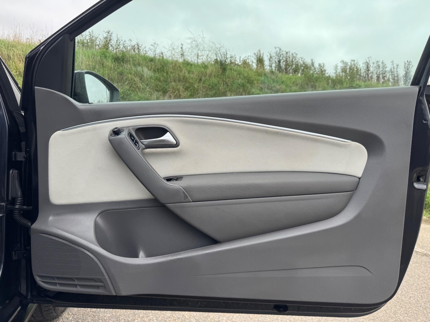 Used Volkswagen Polo 2015 for sale - 75977292: Photo 28