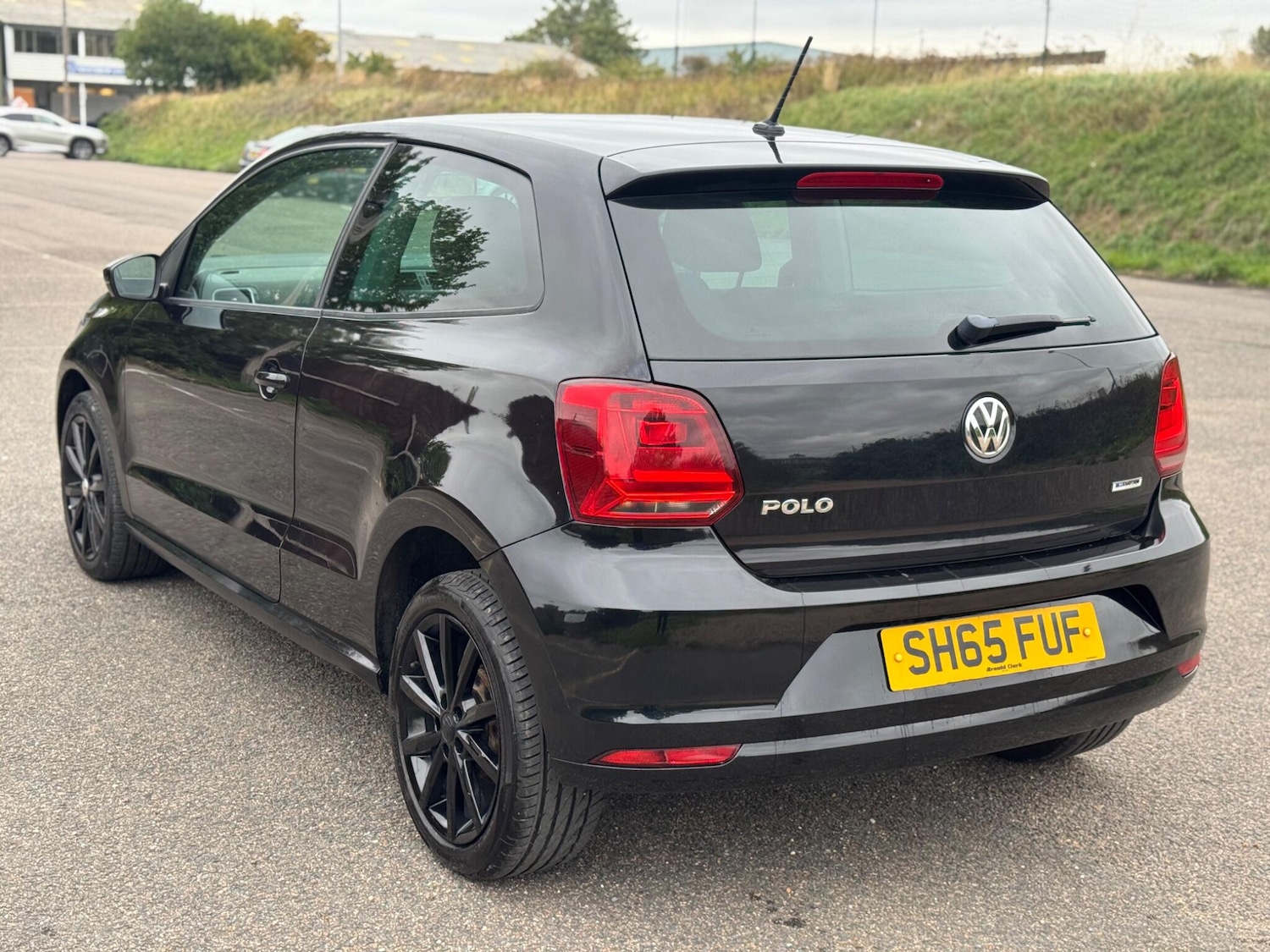 Used Volkswagen Polo 2015 for sale - 75977292: Photo 9