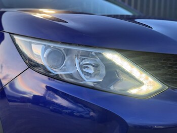 Used Nissan Qashqai 2015 for sale - 77306310: Photo