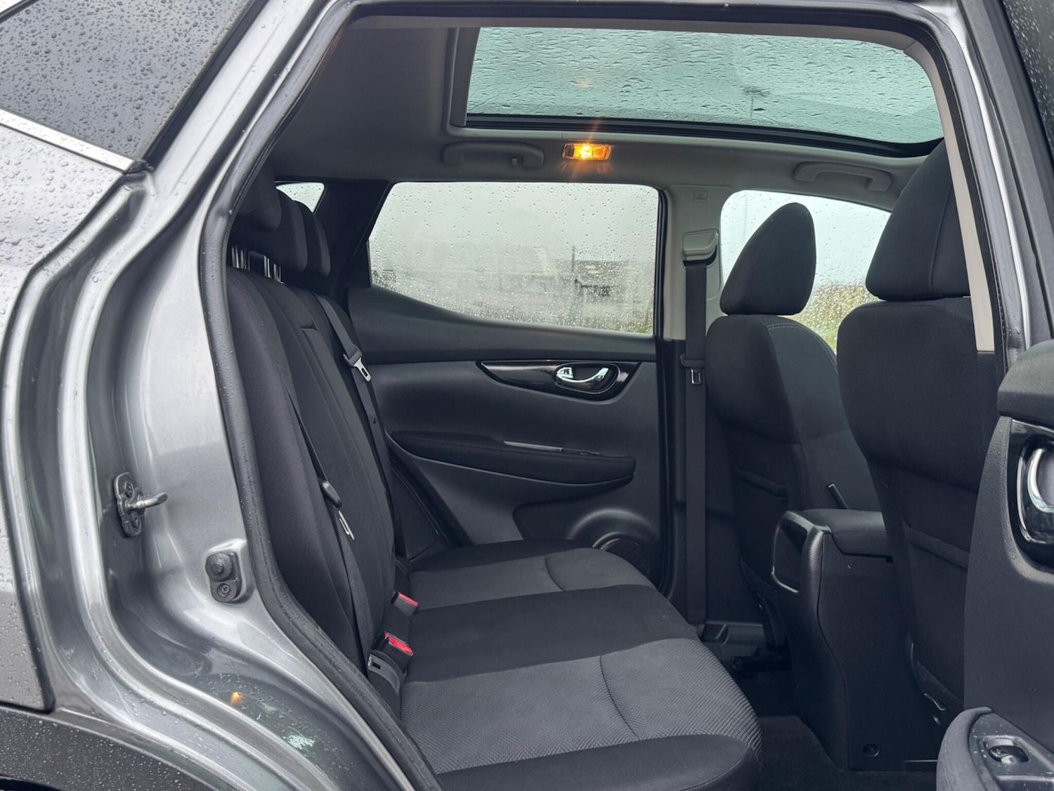 Used Nissan Qashqai 2015 for sale - 76865866: Photo 24