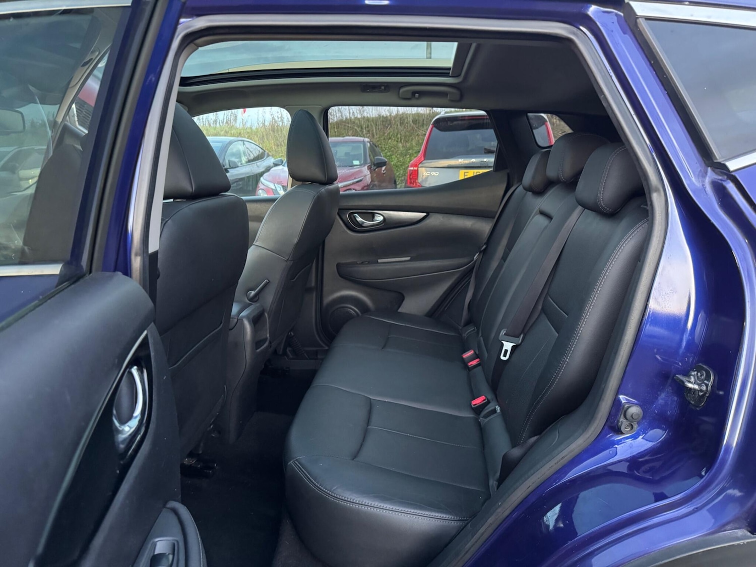 Used Nissan Qashqai 2014 for sale - 76942686: Photo 24