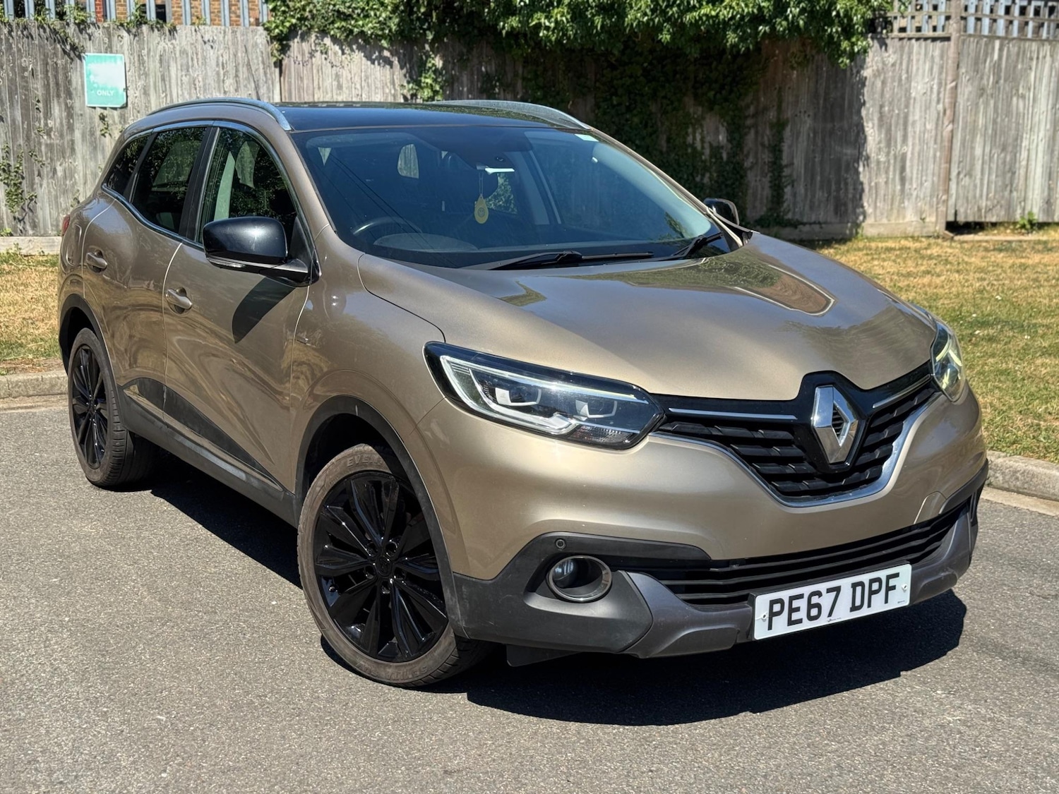 Used Renault Kadjar 2017 for sale - 76993527: Photo 2