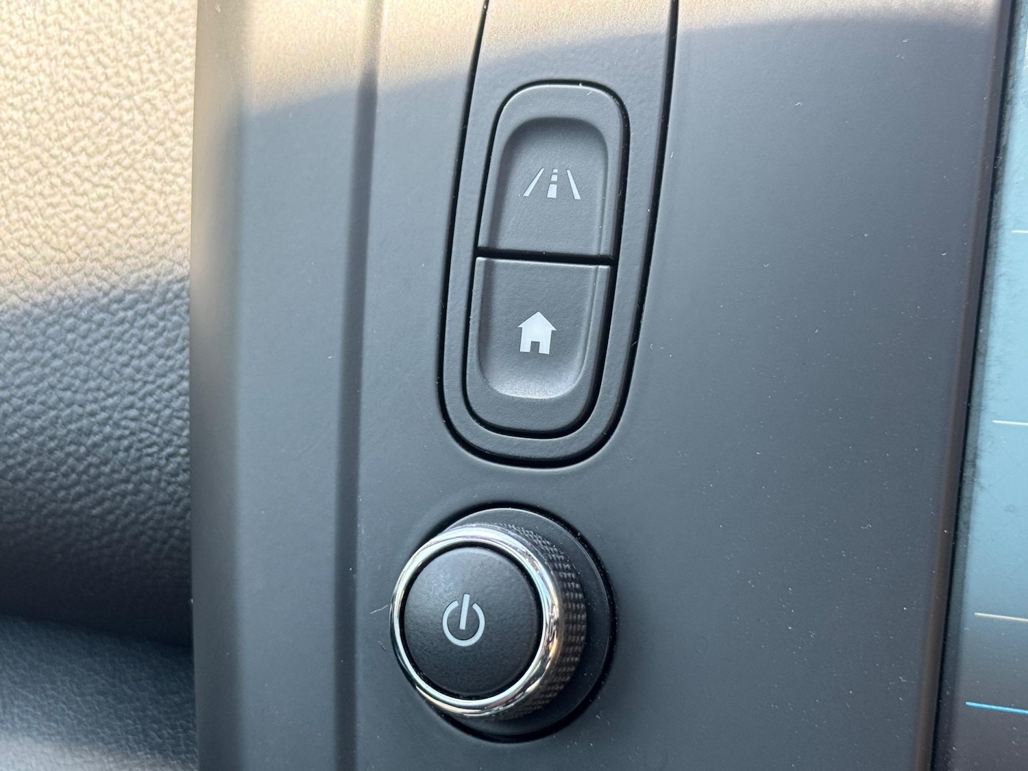 Used Renault Kadjar 2017 for sale - 76993527: Photo 29