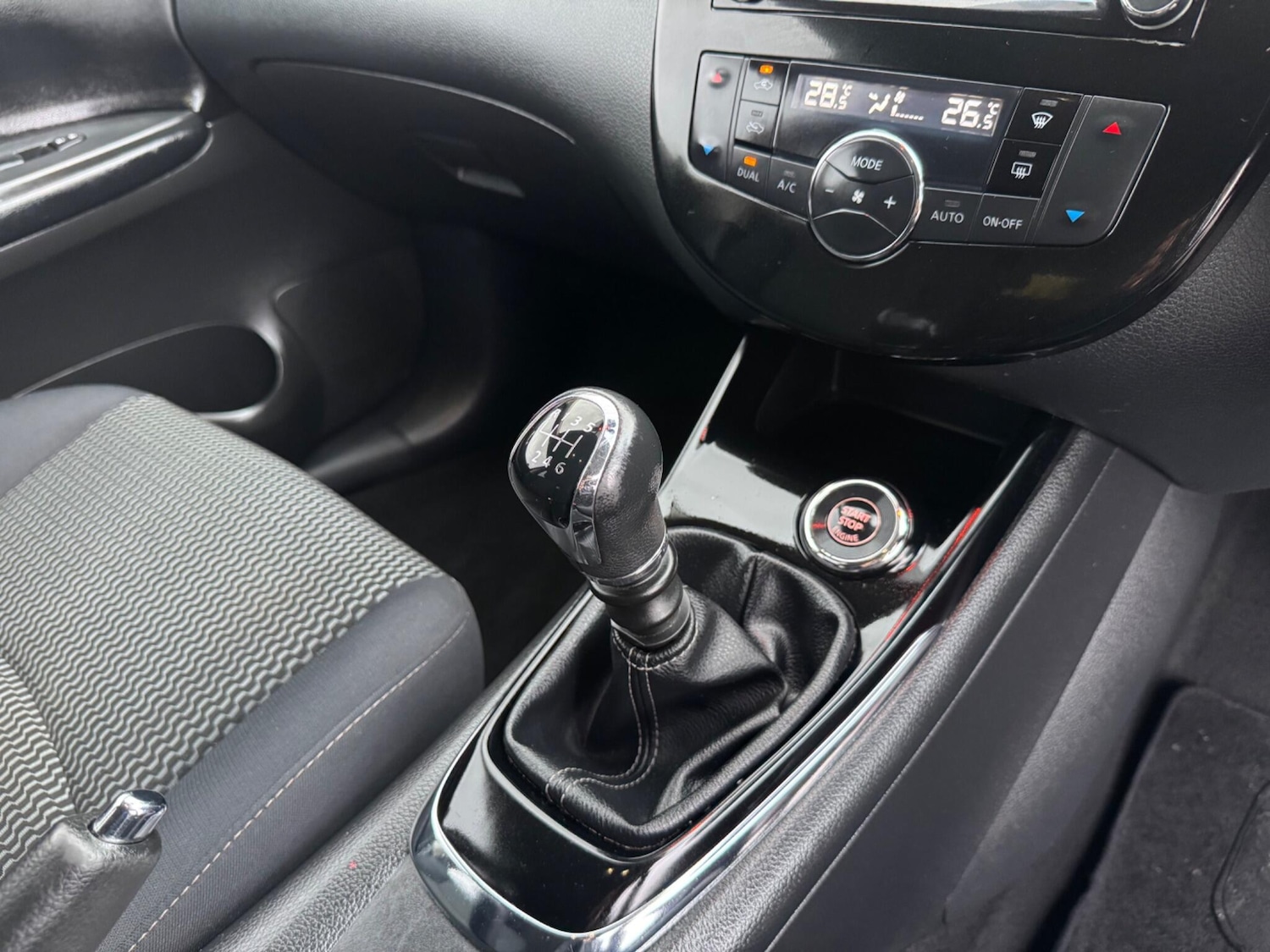 Used Nissan Pulsar 2015 for sale - 76422743: Photo 27