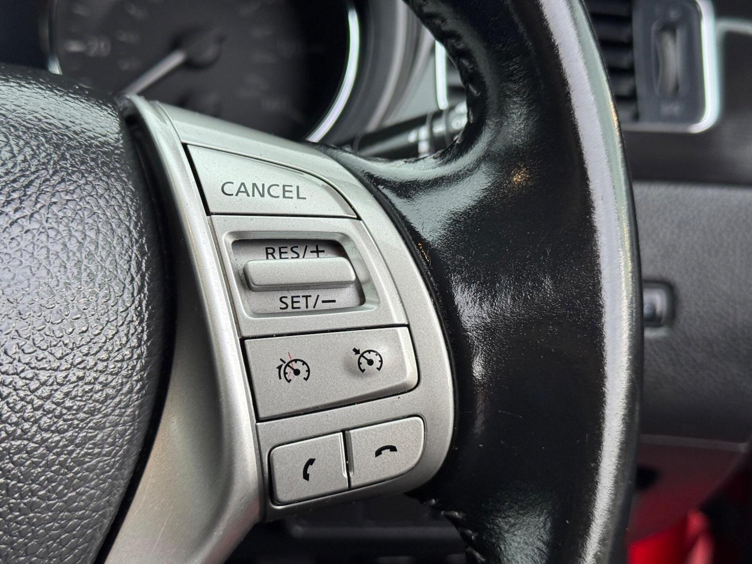 Used Nissan Pulsar 2015 for sale - 76422743: Photo 29