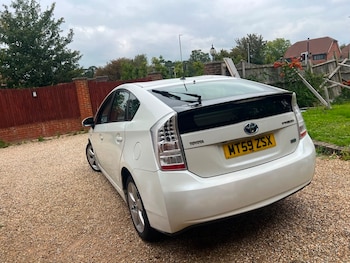 Used Toyota Prius 2010 for sale - 76081511: Photo