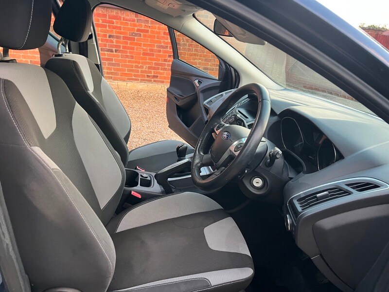 Used Ford Focus 2011 for sale - 75802787: Photo 18