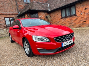 Used Volvo V60 2015 for sale - 78944249: Photo