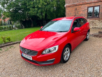 Used Volvo V60 2015 for sale - 78944249: Photo