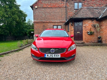 Used Volvo V60 2015 for sale - 78944249: Photo