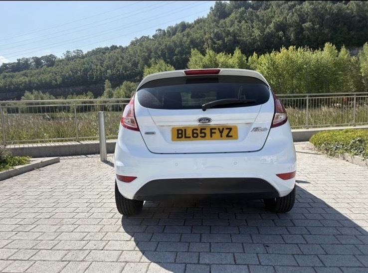 Used Ford Fiesta 2015 for sale - 77236907: Photo 2