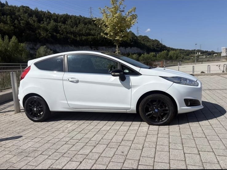 Used Ford Fiesta 2015 for sale - 77236907: Photo 4