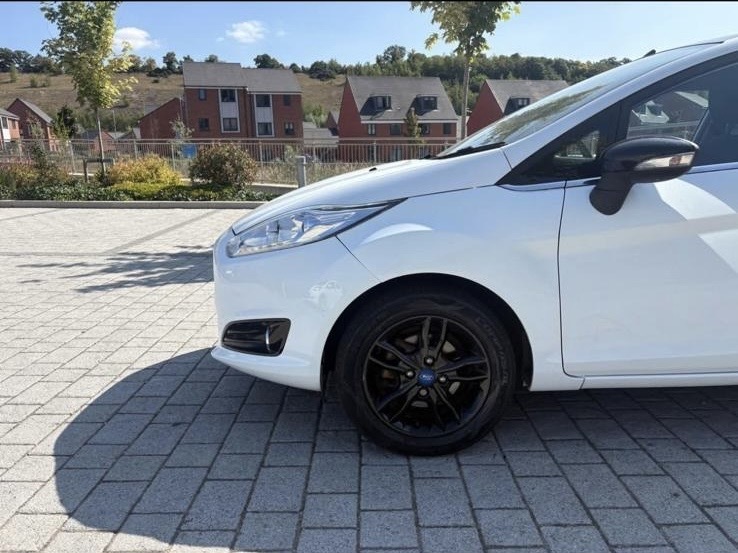 Used Ford Fiesta 2015 for sale - 77236907: Photo 7