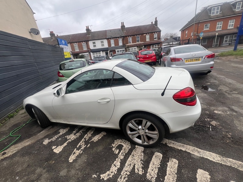 Used Mercedes-Benz SLK 2009 for sale - 77693982: Photo 10