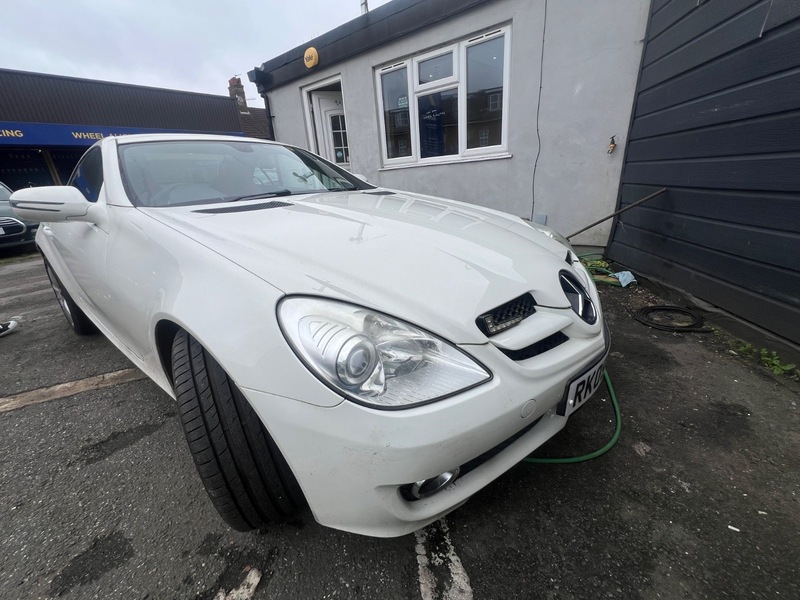 Used Mercedes-Benz SLK 2009 for sale - 77693982: Photo 2