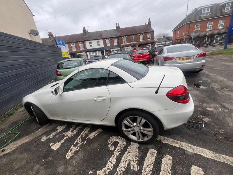 Used Mercedes-Benz SLK 2009 for sale - 77693982: Photo 4