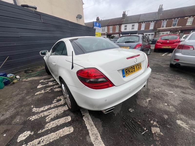 Used Mercedes-Benz SLK 2009 for sale - 77693982: Photo 7