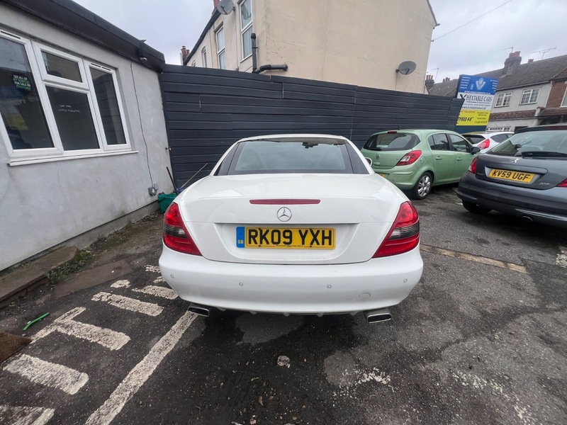 Used Mercedes-Benz SLK 2009 for sale - 77693982: Photo 8