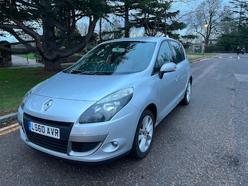 Used Renault Scenic 2010 for sale - 77080666: Photo