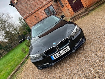 Used BMW 3 Series 2015 for sale - 77850984: Photo