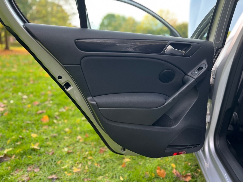 Used Volkswagen Golf 2011 for sale - 76317247: Photo 31