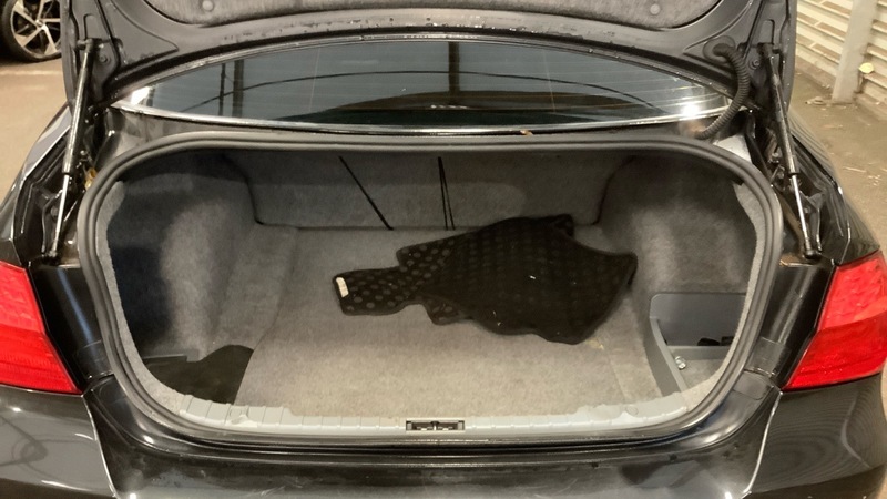 Used BMW 3 Series 2011 for sale - 77072881: Photo 11