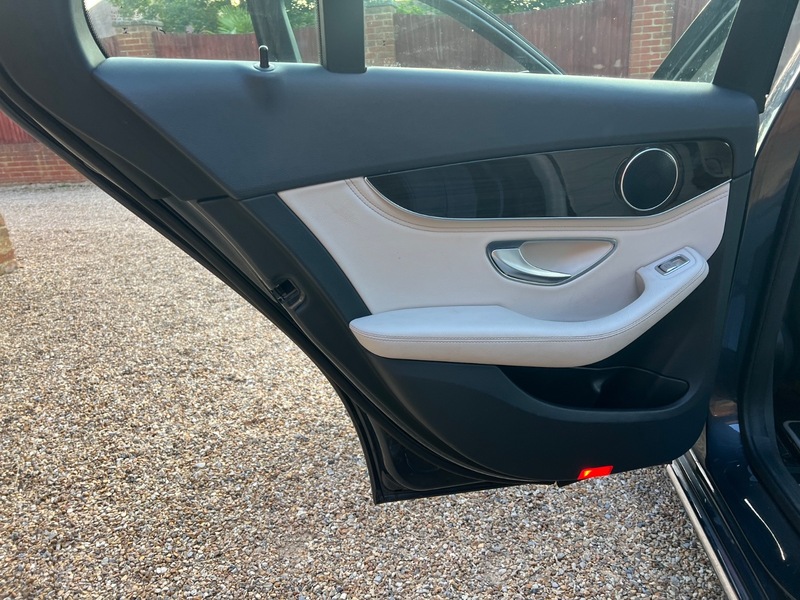 Used Mercedes-Benz C Class 2014 for sale - 76884603: Photo 24