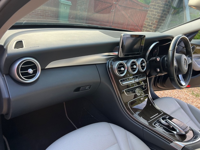 Used Mercedes-Benz C Class 2014 for sale - 76884603: Photo 27