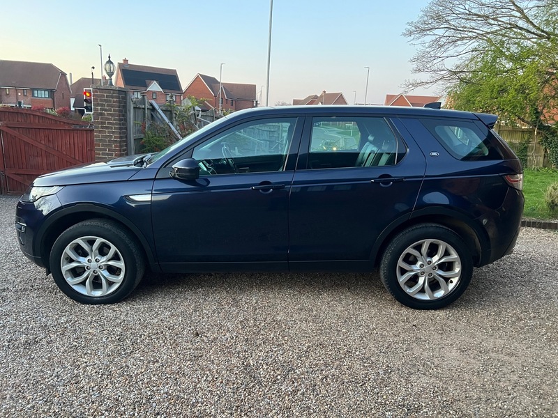 Used Land Rover Discovery Sport 2016 for sale - 76605374: Photo 11