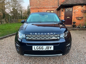 Used Land Rover Discovery Sport 2016 for sale - 76605374: Photo