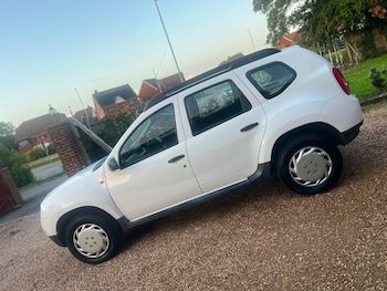 Used Dacia Duster 2013 for sale - 76133089: Photo