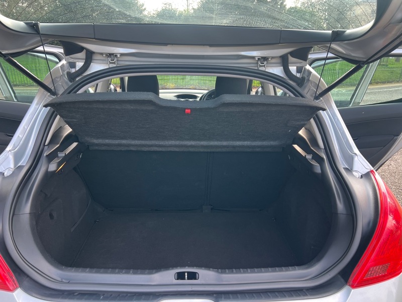 Used Peugeot 308 2010 for sale - 77805691: Photo 17