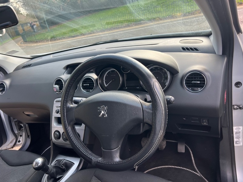 Used Peugeot 308 2010 for sale - 77805691: Photo 21