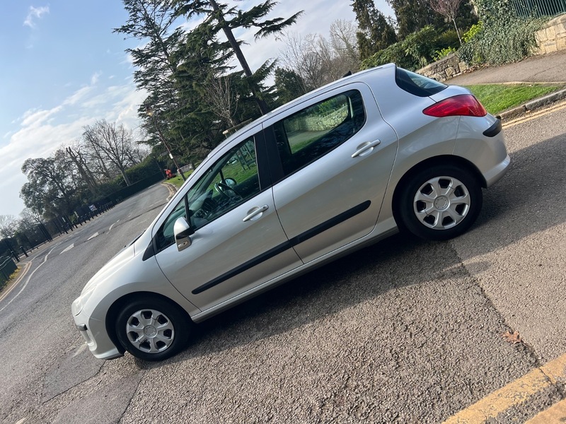 Used Peugeot 308 2010 for sale - 77805691: Photo 29