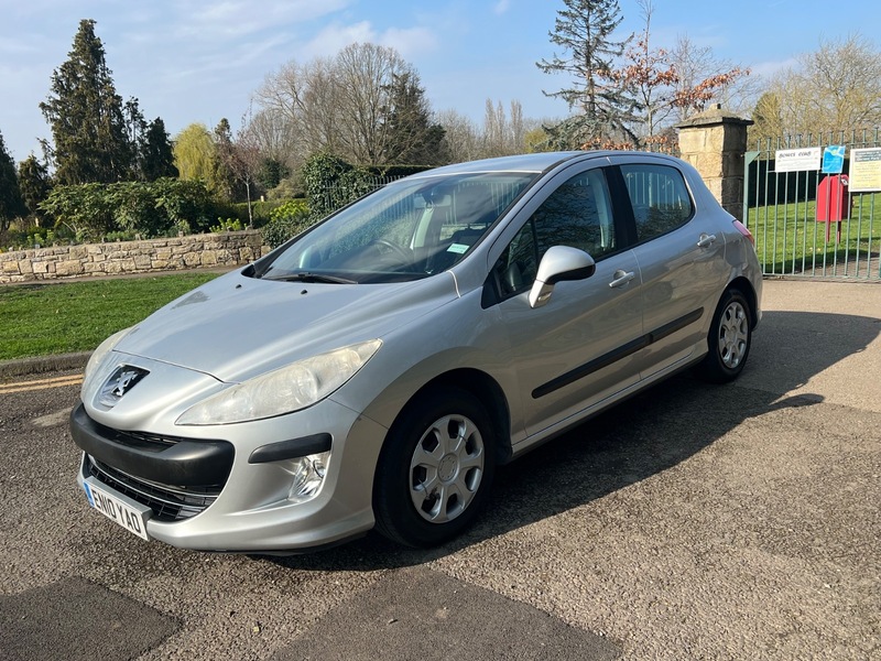 Used Peugeot 308 2010 for sale - 77805691: Photo 9