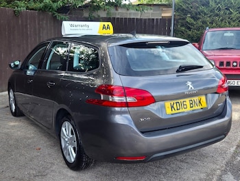 Used Peugeot 308 2016 for sale - 79479284: Photo