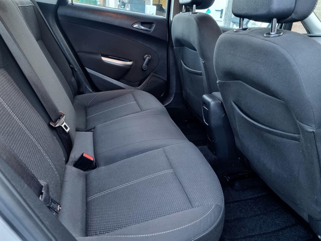 Used Vauxhall Astra 2011 for sale - 76861994: Photo 11