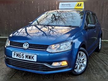 Used Volkswagen Polo 2015 for sale - 76796677: Photo