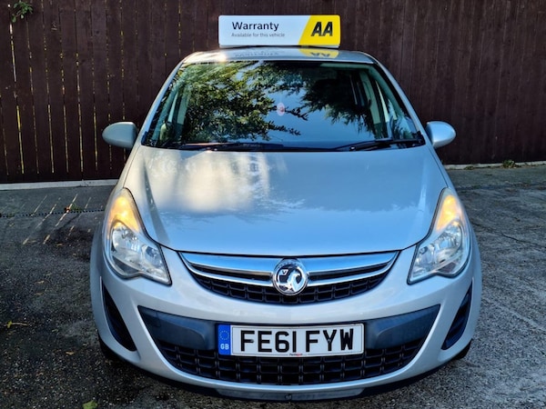Used Vauxhall Corsa 2011 for sale - 76209059: Photo 2