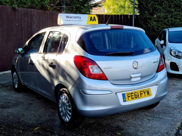 Used Vauxhall Corsa 2011 for sale - 76209059: Photo 4