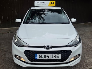 Used Hyundai i20 2015 for sale - 79147319: Photo