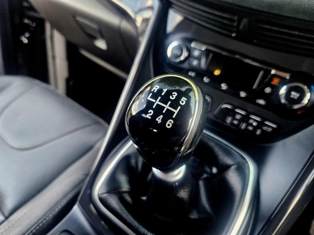 Used Ford Kuga 2014 for sale - 76255140: Photo 9