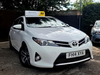 Used Toyota Auris 2014 for sale - 79196041: Photo