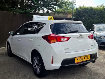 Used Toyota Auris 2014 for sale - 79196041: Photo