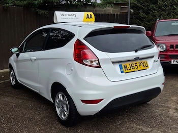 Used Ford Fiesta 2015 for sale - 79559967: Photo